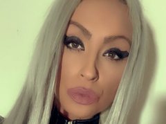 DawnDeVillee - blond female webcam at ImLive