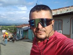 Dinamita963 - male webcam at ImLive