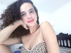 IsisFlowers - female with black hair webcam at LiveJasmin