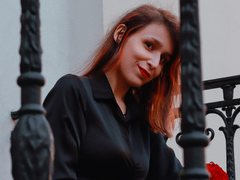 DorothyEddingt767 - female with brown hair and  small tits webcam at ImLive