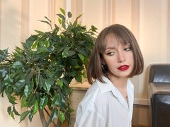 EmilieBloom_ - female with brown hair webcam at ImLive