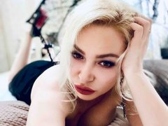EmmaKyle - blond female with  big tits webcam at ImLive