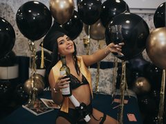 EmmaLu - female with black hair and  small tits webcam at ImLive