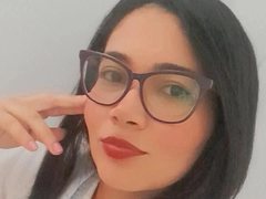 Emmahoneycg - female webcam at ImLive