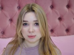 EvaPeach_ - blond female with  small tits webcam at ImLive