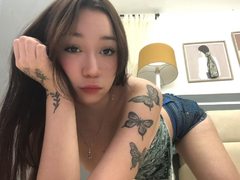 EvySilveon - female with black hair and  big tits webcam at LiveJasmin