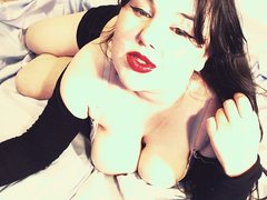 FancySweetLily - female with brown hair and  small tits webcam at ImLive