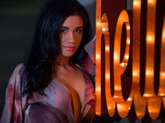 FaylinneDoll - female with black hair webcam at ImLive