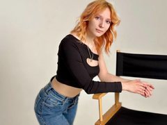 FloraLove - female with red hair and  small tits webcam at ImLive