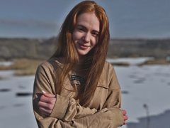 HereIsSoul - female with red hair webcam at xLoveCam