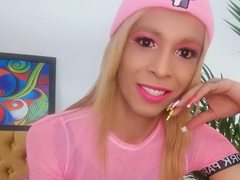 FlaquitaRaquel - blond shemale webcam at xLoveCam