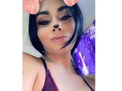 GabrielaOlmos01 - shemale with black hair webcam at ImLive