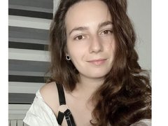 GentleKassia - female with brown hair webcam at ImLive