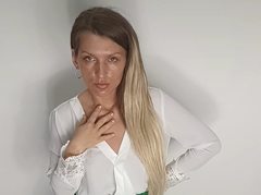 ChristineGlam from LiveJasmin