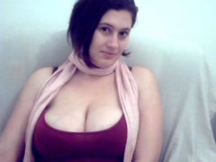 GorgeouseBecca - female with brown hair and  big tits webcam at ImLive