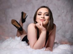 HaylieDawson - female with brown hair and  big tits webcam at LiveJasmin
