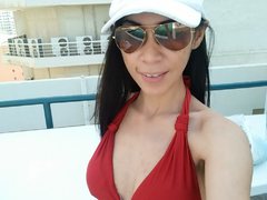 Helen_Np - female with black hair and  small tits webcam at ImLive