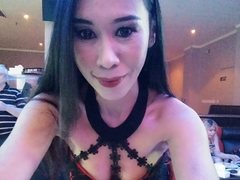 Helen_Np - female with black hair and  small tits webcam at ImLive