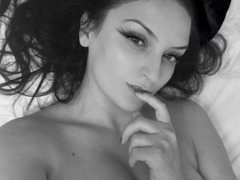 JenniferBrooks - female with black hair and  big tits webcam at ImLive
