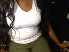 indiansecret20 - female with brown hair webcam at ImLive