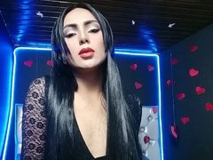 IrisDurand - shemale with brown hair and  small tits webcam at xLoveCam
