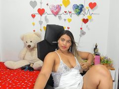 jade22052 - female webcam at ImLive