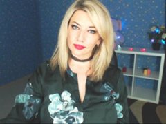 SpacyXJill - blond female with  big tits webcam at xLoveCam