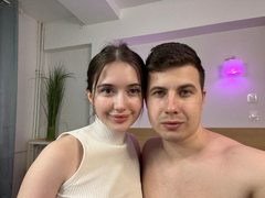 JohnPollyNew - couple webcam at ImLive