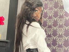 EzrahNoir - female with black hair webcam at LiveJasmin