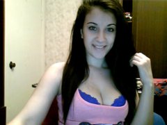 Karinabrunette - female with black hair and  small tits webcam at ImLive