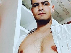 karlayyoungBig - male webcam at ImLive