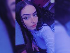 Kendal_Dunne - female with black hair and  small tits webcam at ImLive