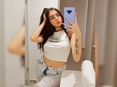 Kendal_Dunne - female with black hair and  small tits webcam at ImLive