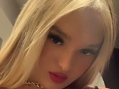 KendallCurkovaa - blond shemale webcam at ImLive