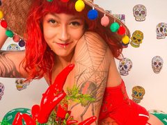 Kitty_Kira - female with brown hair and  small tits webcam at ImLive