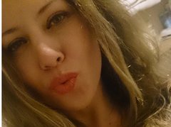 LATINGODDESS - female with brown hair and  big tits webcam at ImLive
