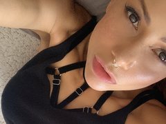 Lara_Tinelli - female with red hair and  big tits webcam at ImLive