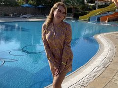 Leila79 - blond female webcam at ImLive