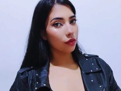 leahJohnson1 - female with black hair and  big tits webcam at ImLive