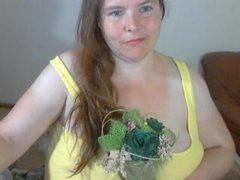 Lilieblunk - female with brown hair and  big tits webcam at ImLive