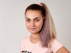 KornMolli - blond female webcam at LiveJasmin