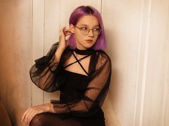 LinaBloom - female with red hair and  small tits webcam at xLoveCam