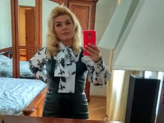 LivMoon37 - blond female with  big tits webcam at ImLive