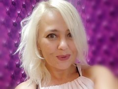 LoriAbbe - blond female with  small tits webcam at LiveJasmin