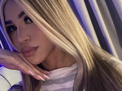 lola_roxxx - blond female webcam at ImLive