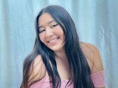 louren_dess - female webcam at ImLive