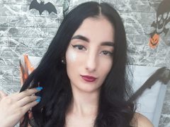 Lunawhite - female with black hair and  small tits webcam at ImLive