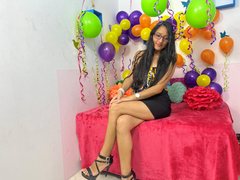 lupitasamm - female with black hair and  small tits webcam at ImLive
