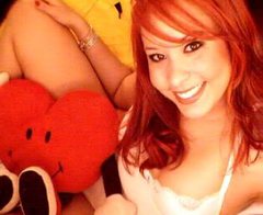 MAMMICHULA - female with red hair webcam at ImLive