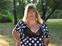 MARGARET_gem - blond female with  big tits webcam at ImLive
